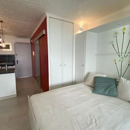 06bh - Beautiful Seafront Apartment Saint-Laurent-du-Var