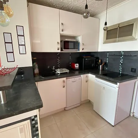 Apartment 06bh - Beautiful Seafront