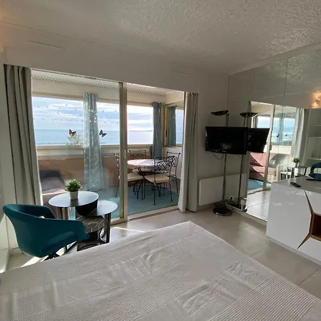 06bh - Beautiful Seafront Saint-Laurent-du-Var